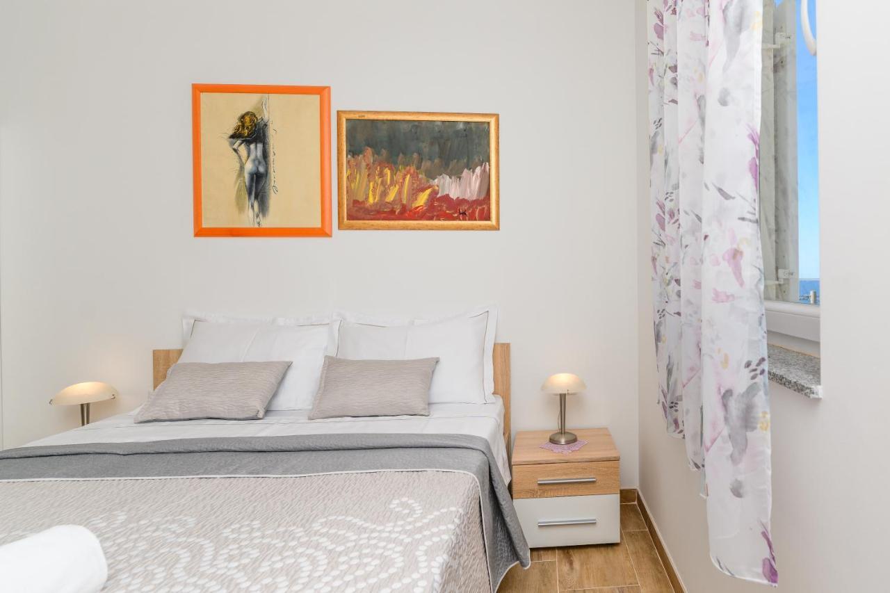 Miholascica Rooms Forever מראה חיצוני תמונה