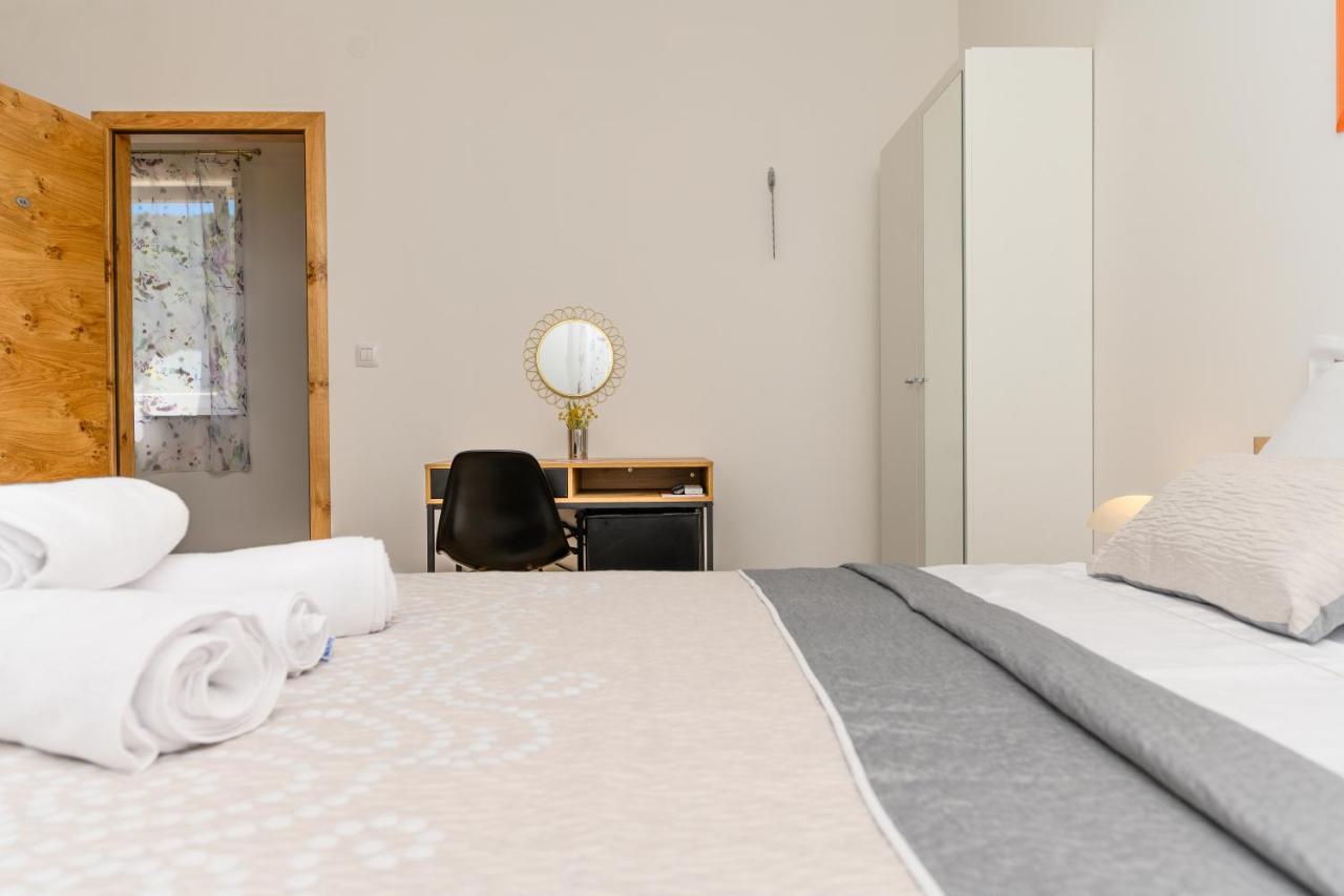 Miholascica Rooms Forever מראה חיצוני תמונה